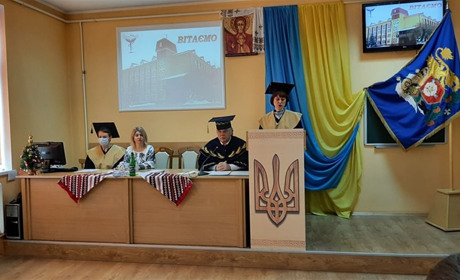 У Чортківському медичному фаховому коледжі – 63-й випуск акушерок