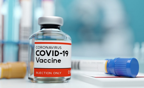 Через кілька тижнів в Україні має стартувати вакцинація від COVID-19: кого, чим та де прививатимуть?