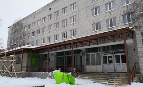 Реконструкція Переяславської лікарні загальмувалася через іржаві труби