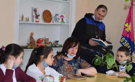 Нове свято — День читання вголос відзначили в Нижньоторгаївському ліцеї: читали діти і дорослі