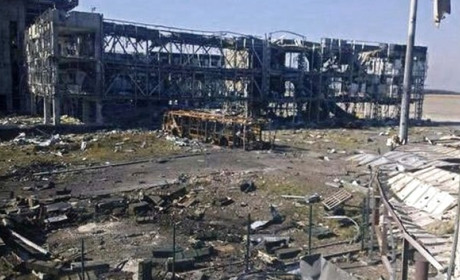 Херсонська бібліотека веде архів загиблих в АТО/ООС та створює пам'ятні виставки. Дивіться відео