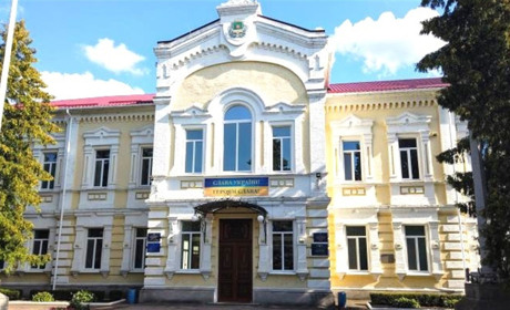 На Золотоніщині ділять суспільне майно: як громадам доводиться його  відвойовувати у районної ради