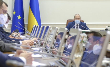 Уряд продовжив карантин до 30 квітня та повернув поділ країни на карантинні зони