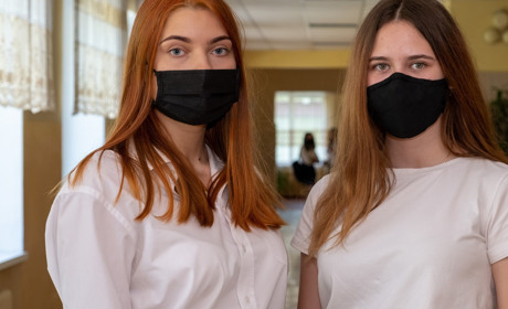 Голова Вінницької ОДА повідомив, що з 22 лютого учні 5-11 класів області навчатимуться дистанційно 