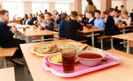 На Харківщині учнів, батьків та вчителів попитають про якість шкільних обідів