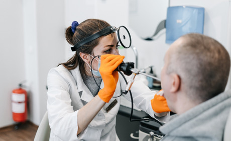 "Лікарі не мають магічної пігулки": чому варто своєчасно звертатися до отоларинголога