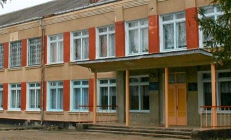 Фонд Східна Європа: Кропивницька гімназія реалізує проєкт "Соціальне шкільне підприємство "CADPRINT"