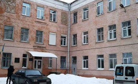  У зв’язку з незначним зменшенням хворих з COVID-19 частково відновлена робота деяких відділень