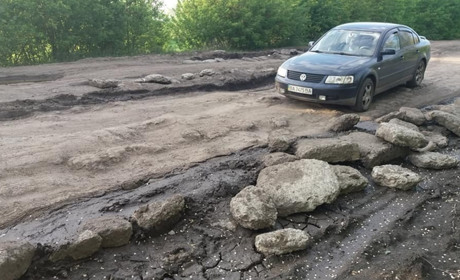 «Первомайський район протягом п'яти років отримував найменше коштів на дороги»: нардеп
