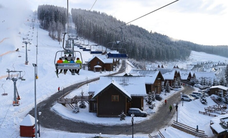 Прикарпаття у червоній зоні: українців просять утриматися від поїздок