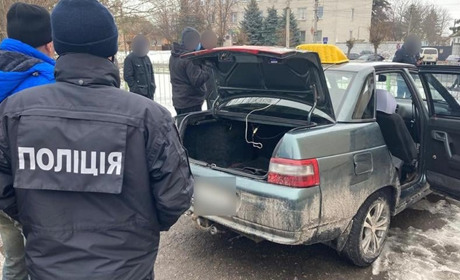 Затримали таксиста за вбивство пасажира