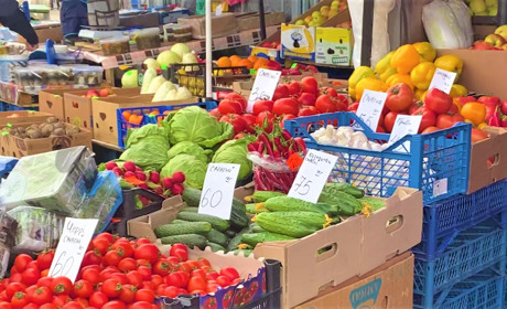 Репортаж із сарненського базару: чи очікувати подешевшання продуктів
