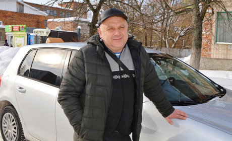 Таксі в Корюківці: учора по сорок гривень, сьогодні по п`ятдесят. Що думають пасажири і таксисти