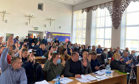 Деякі депутати покинули залу дочасно: що розглядали та як голосували на сесії міської ради