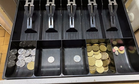 Погрожував ножицями: у Родинському невідомий напав на продавчиню заради 200 гривень