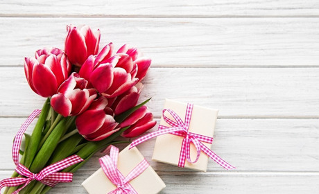 Ідеї неймовірних подарунків зі знижками на 8 березня