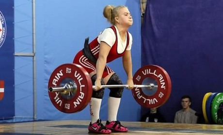 Волноваська спортсменка першою з Волновахи здобула майстра спорту з важкої атлетики