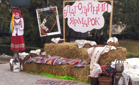 У Вараші ярмаркували задля допомоги хворій дитині. Зібрали сто тисяч гривень