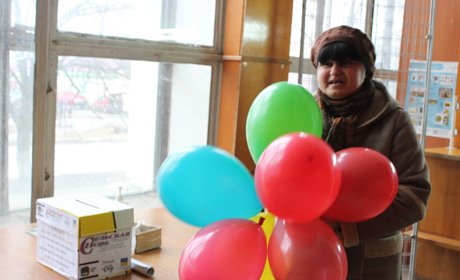 На День передплатників на Троїцькій пошті вручили призи листоношам і зустрілися з краєзнавцями