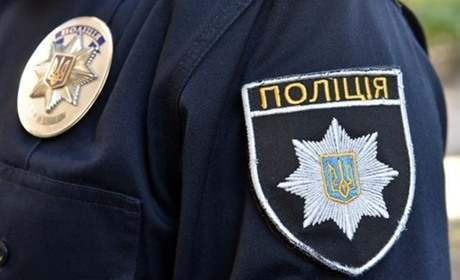 Попаснянин спочатку викликав поліцію на допомогу, а потім напав на поліцейських