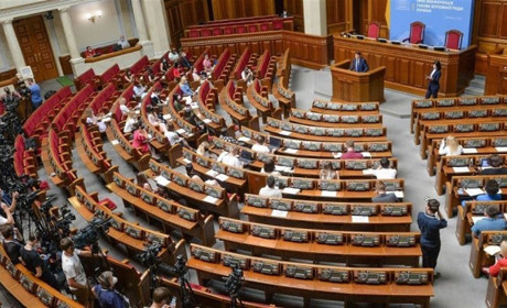 Запорізькі нардепи «наїздили» в Києві на 135000 гривень: скільки числиться за Нікітіною