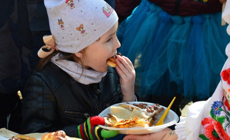 Концерт, млинці, спортивні ігри та багато іншого: як у Сватовому гулятимуть Масницю