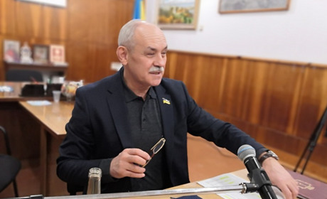Міська рада навесні розпочне реконструкцію будинку мерії та узаконення "військового містечка"