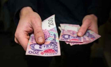 У Добропіллі п'яний водій намагався дати поліції хабаря