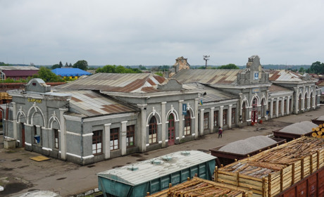 Вийшли з ремонту на маршрут: рух потягів через Сарни відновили