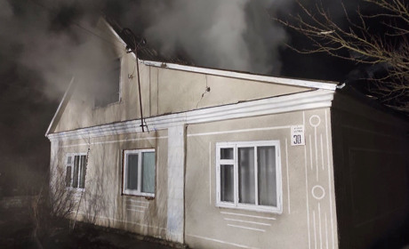 У Пашківцях горів житловий будинок