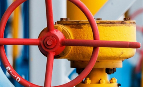 У Калуші під час ДТП пошкодили надземний газопровід