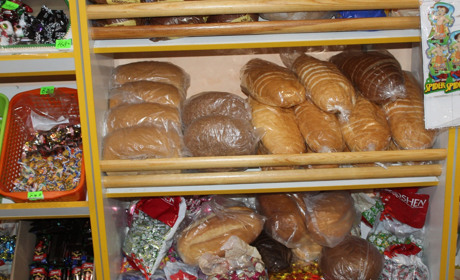 Скільки коштує найдешевший та найдорожчий хліб у троїцьких магазинах