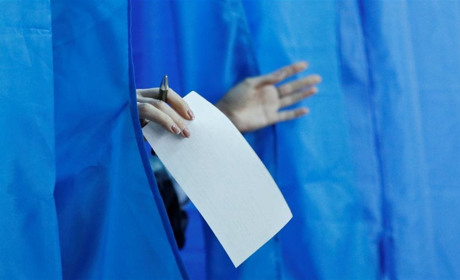 Довибори у Верховну Раду: розповідаємо, за кого голосуватимуть добропільці