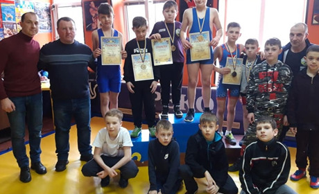 Юні шосткинські борці здобули 5 призових місць на обласних змаганнях