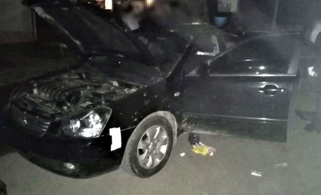 Не дозволив вилучити бурштин: поліцейські опечатали авто рівнянина в Сарненському районі
