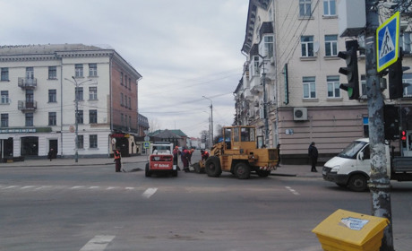 У Ніжині розпочато роботи по ямковому ремонту доріг та влаштуванню дорожнього пориття картами
