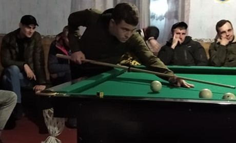 Молодь із двох сіл змагається в турнірі з більярду