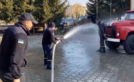 Рятувальники Чортківщини провели свого колегу на заслужений відпочинок (+ відео)