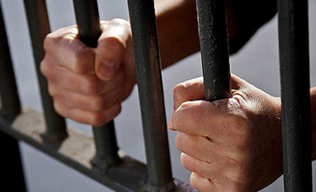 В Попасной мужчина посреди дня совершил кражу и в этот же день попал в руки полиции