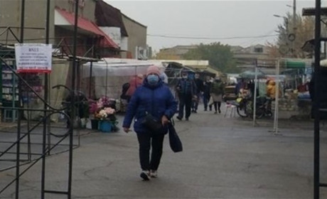 Мы узнали цены на продукты питания на попаснянском рынке на конец марта 2021 года