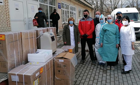 10 кисневих концентраторів від компанії "Нова Пошта" отримала Старокостянтинівська лікарня