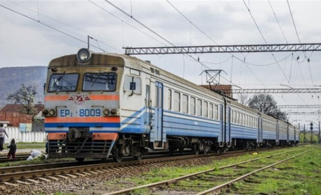 "Червона" зона у Нетішині: як курсуватимуть поїзди по станції "Кривин"