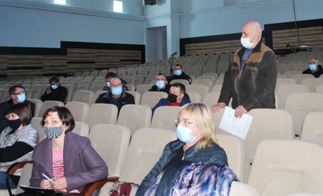 У Золотоніській ОТГ винесли на громадське обговорення питання продажу алкогольних напоїв на розлив