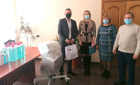 Старокостянтинівська лікарня отримала апарат ШВЛ