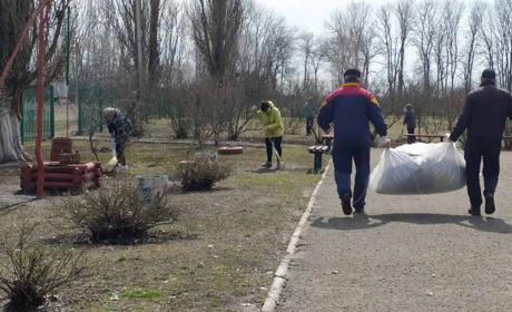В Привільському старостаті на толоці навели лад в місцевому парку