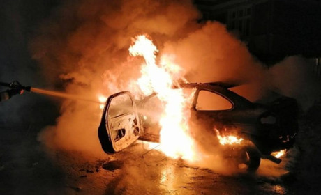 Вночі у Калуші згорів автомобіль