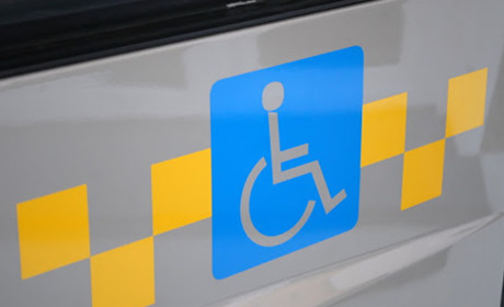 «Соціальне таксі» для маломобільних груп населення: як скористатись послугою?