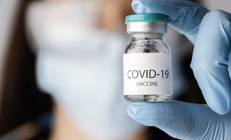 Чернігівські лікарі розповіли, чи безпечні вакцини від COVID-19