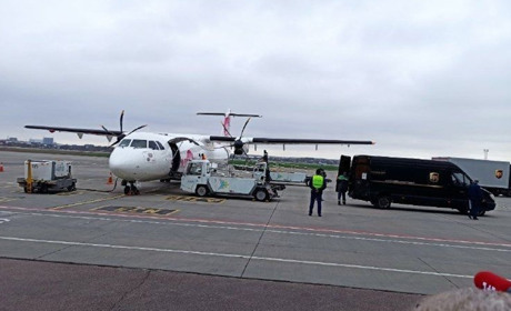 До України прибула перша партія вакцини Pfizer-BioNTech