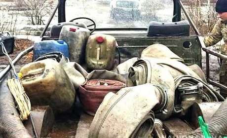 В Сарненському районі правоохоронці завершили триденний бурштиновий рейд. Що знайшли